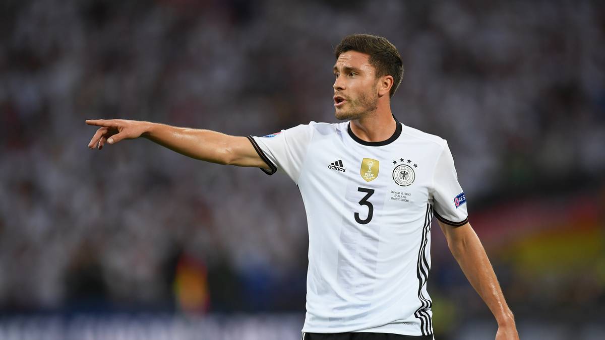 Der Kölner bekam defensiv nicht viel zu tun, blieb aber offensiv im ersten Durchgang fast unsichtbar. Nach der Pause etwas besser, aber dennoch war das zu wenig. Insgesamt stößt Hector gegen starke Gegner sichtbar an seine Grenzen. SPORT1-Note: 4,5