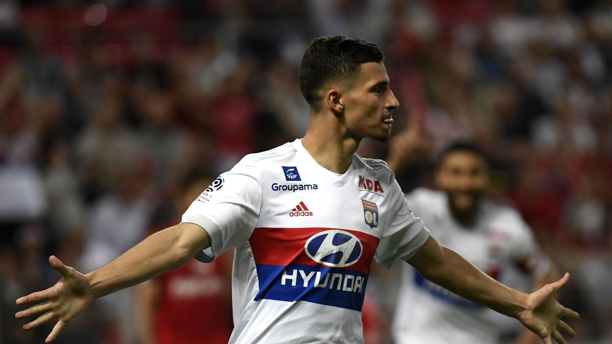 PLATZ 18 - Houssem Aouar (20), Olympique Lyon, 34,5 Millionen Euro