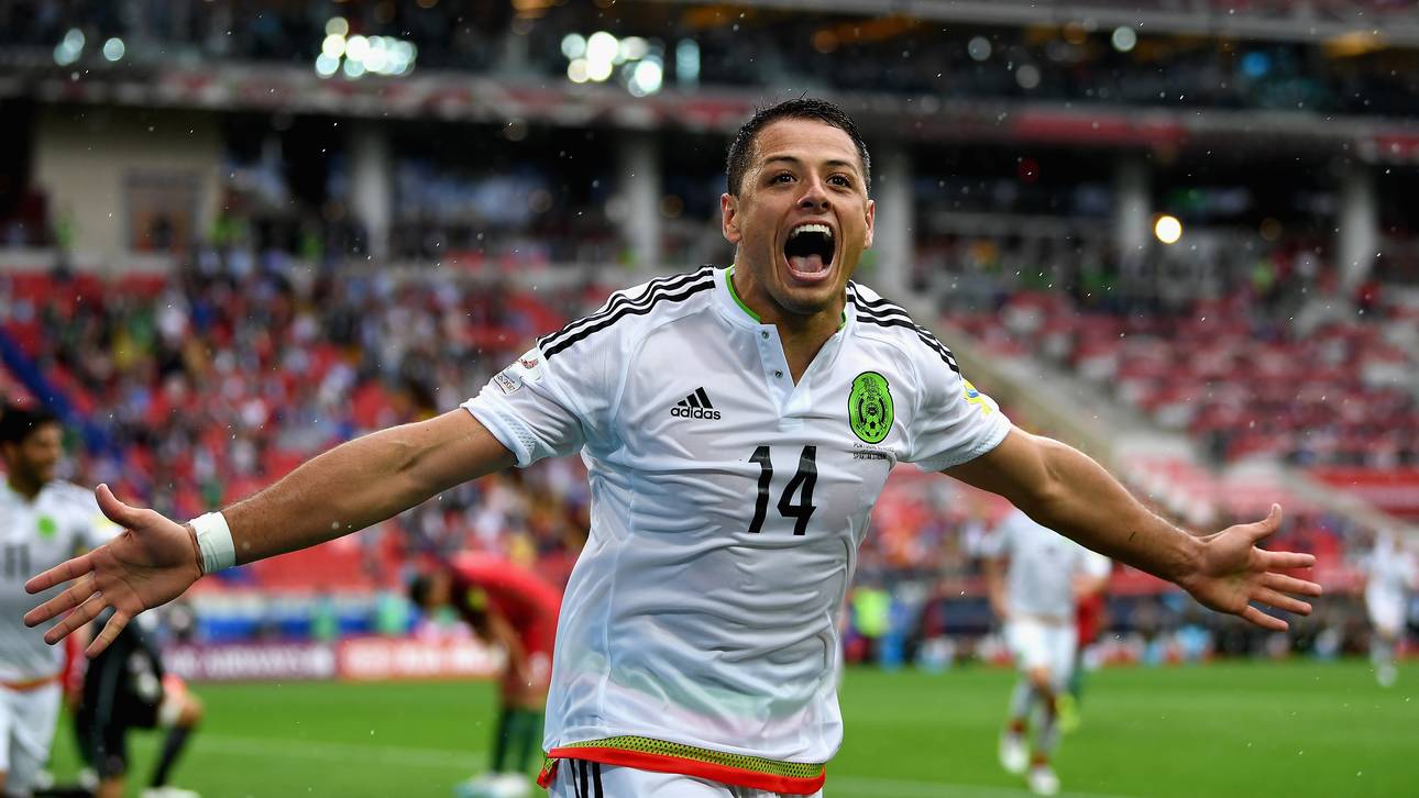 Bayer macht mit Chicharito Kasse