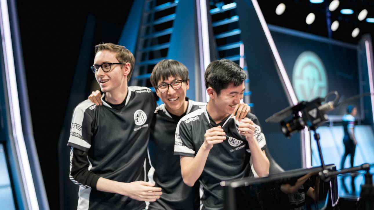 Team SoloMid beansprucht den Thron