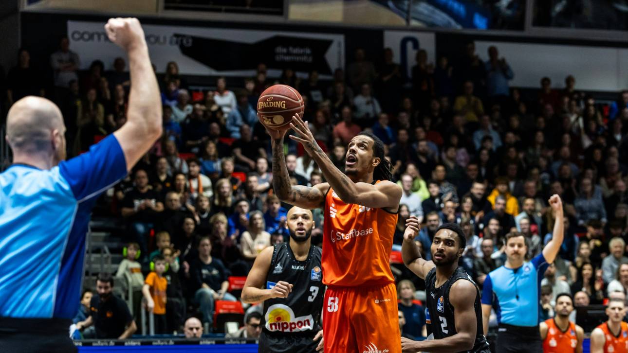 Chemnitz und Bayern im Gleichschritt