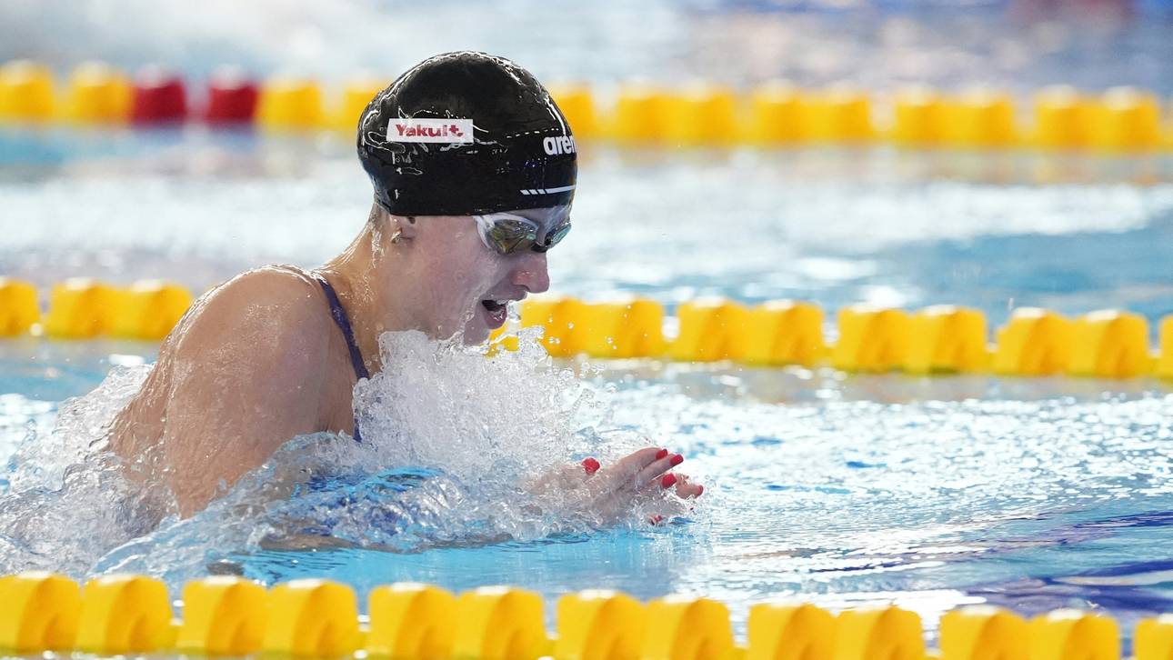 Kate Douglass beim Weltcup in Westmont 