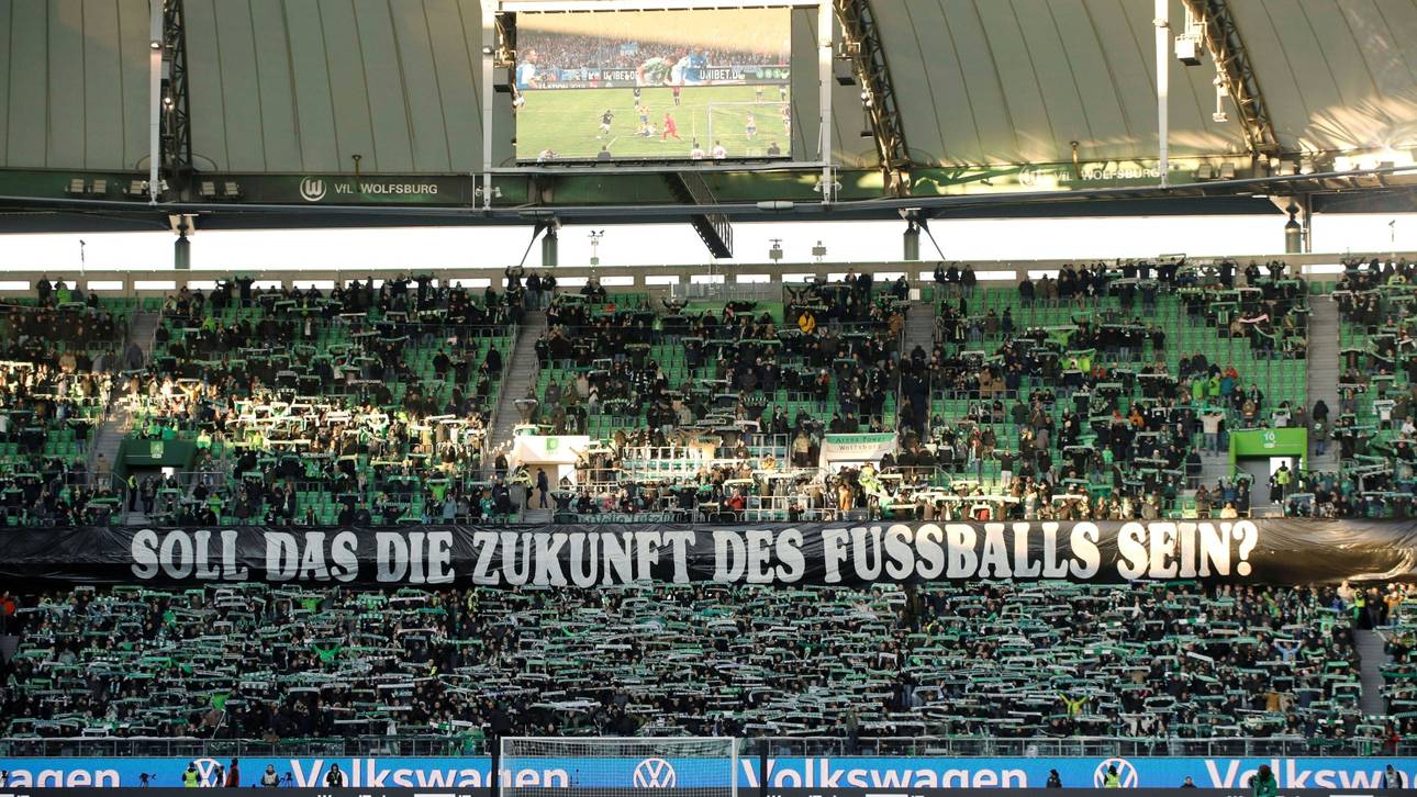 „Schützt eure Kurven“: Fans protestieren gegen IMK-Pläne