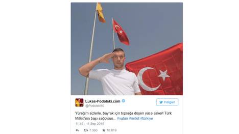 Mittlerweile gelöscht: Lukas Podolski Salut an die Hinterbliebenen türkischer Soldaten