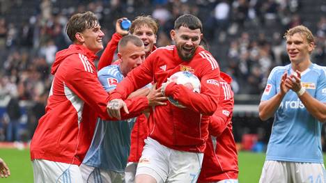 WERBUNG - Alle Infos, Analysen & Tipps zur Bundesliga nur unter sport1.de/sportwetten. (https://go.sport1.de/Y7WgZt )
18+. Glücksspiel kann süchtig machen. Hilfe unter buwei.de