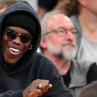 Weltmeister Dennis Schröder kommt wie zuvor angekündigt zum ersten Heimspiel der Basketball Löwen Braunschweig.