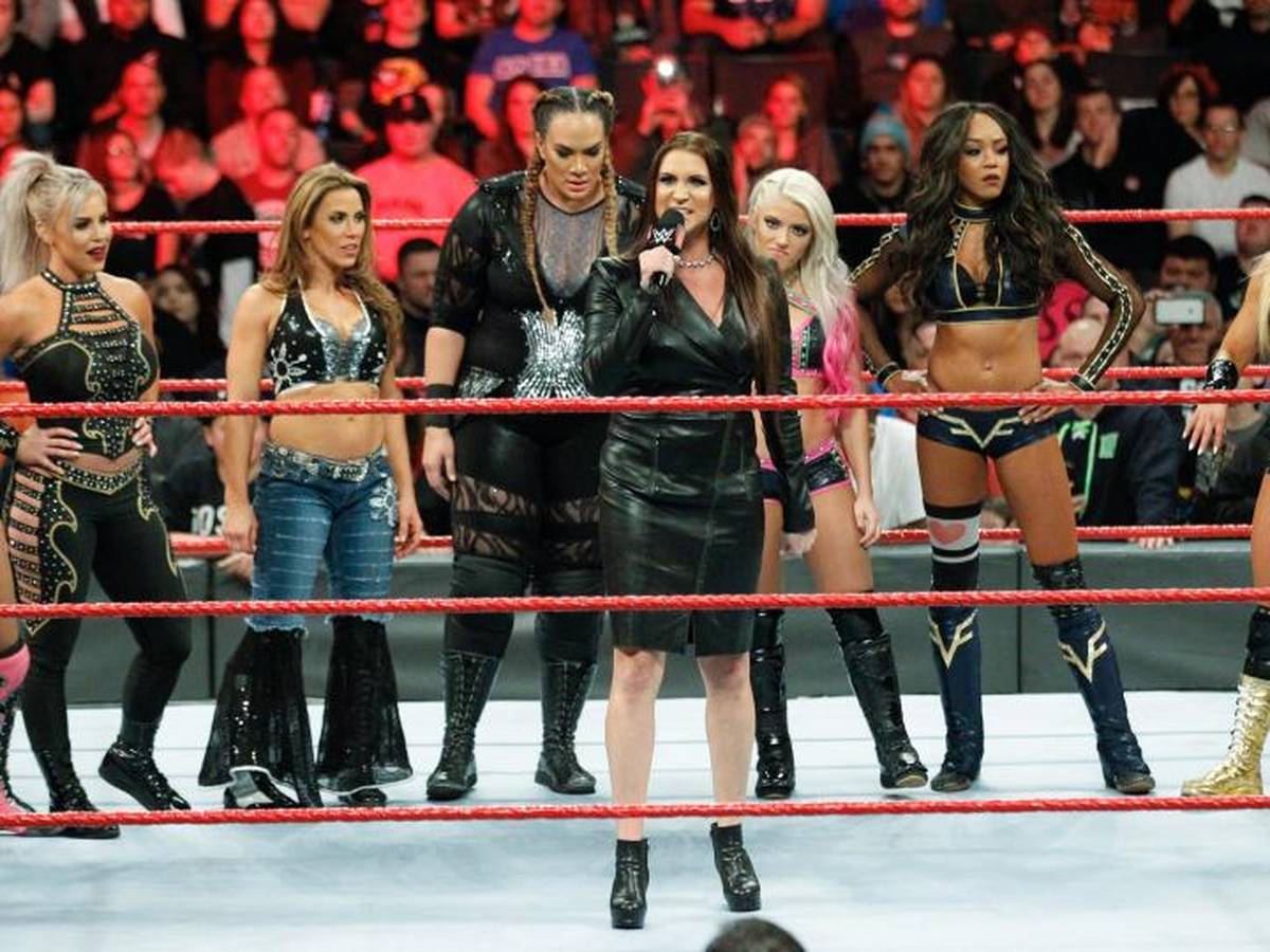 Frauen wwe Category:Wrestlers as