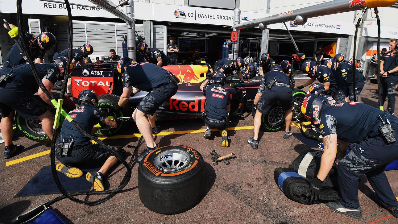 Red Bull nimmt Ricciardo den Sieg