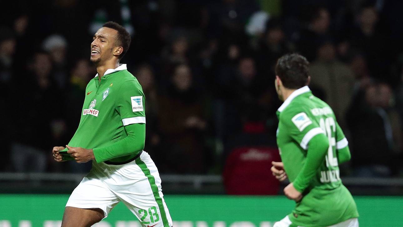 Melvyn Lorenzen (l.) feiert seine Torpremiere in der Bundesliga gegen Hannover 96