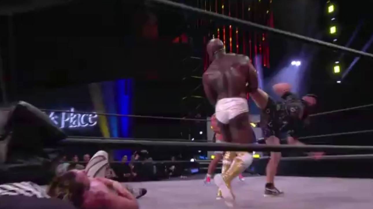 AEW-Stars sorgen für Chaos