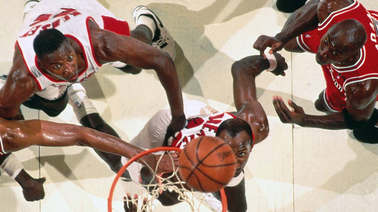 Jerome Kersey Michael Jordan