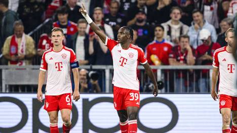Mathys Tel (M.) und Joshua Kimmich (l.)