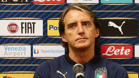 Roberto Mancini kann gegen Estland nicht auf der Bank sitzen