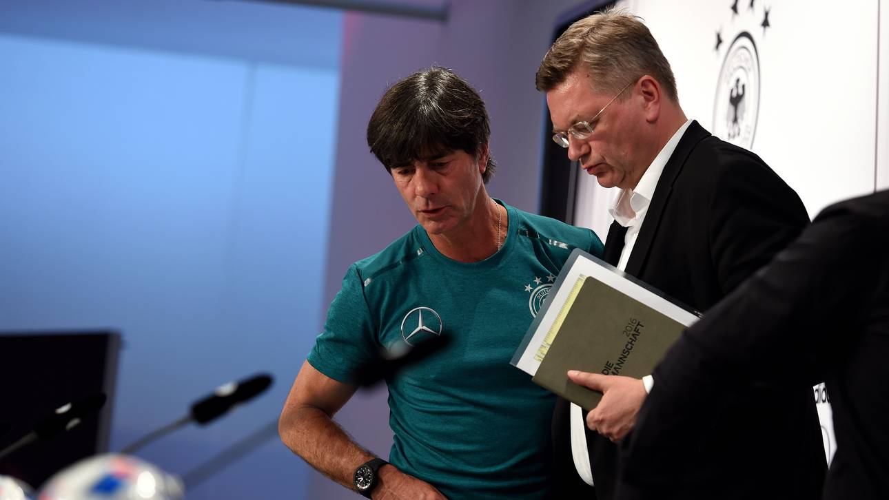 DFB-Boss will Löw über 2018 halten