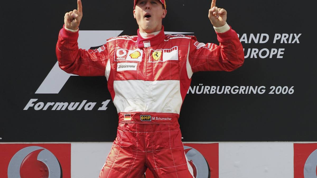 PLATZ 1: Michael Schumacher (91 Siege): Lange schien es so, als ob diese Marke für die Ewigkeit gedacht wäre. Doch mit Lewis Hamilton hat ein zweiter Fahrer die 80-Siege-Marke durchbrochen und macht nun Jagd auf den deutschen Rekordweltmeister
