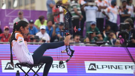 Ohne Arme! Bogenschützin Sheetal Devi gewinnt Bronze