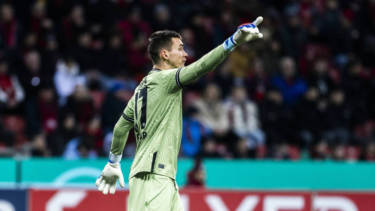 Leverkusen: Pokalkeeper Kovar überraschend in der Startelf