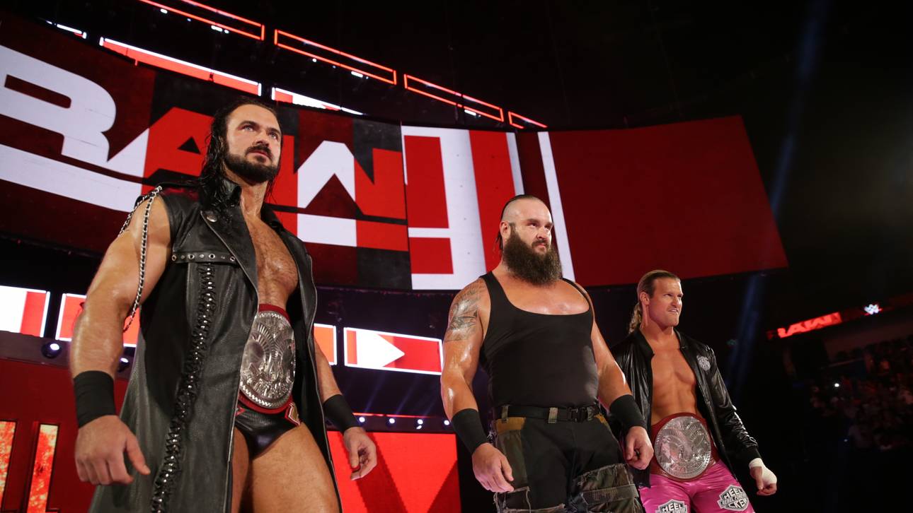 Bis vor kurzem noch Verbündete bei WWE: Drew McIntyre (l.) und Braun Strowman (M., mit Dolph Ziggler)