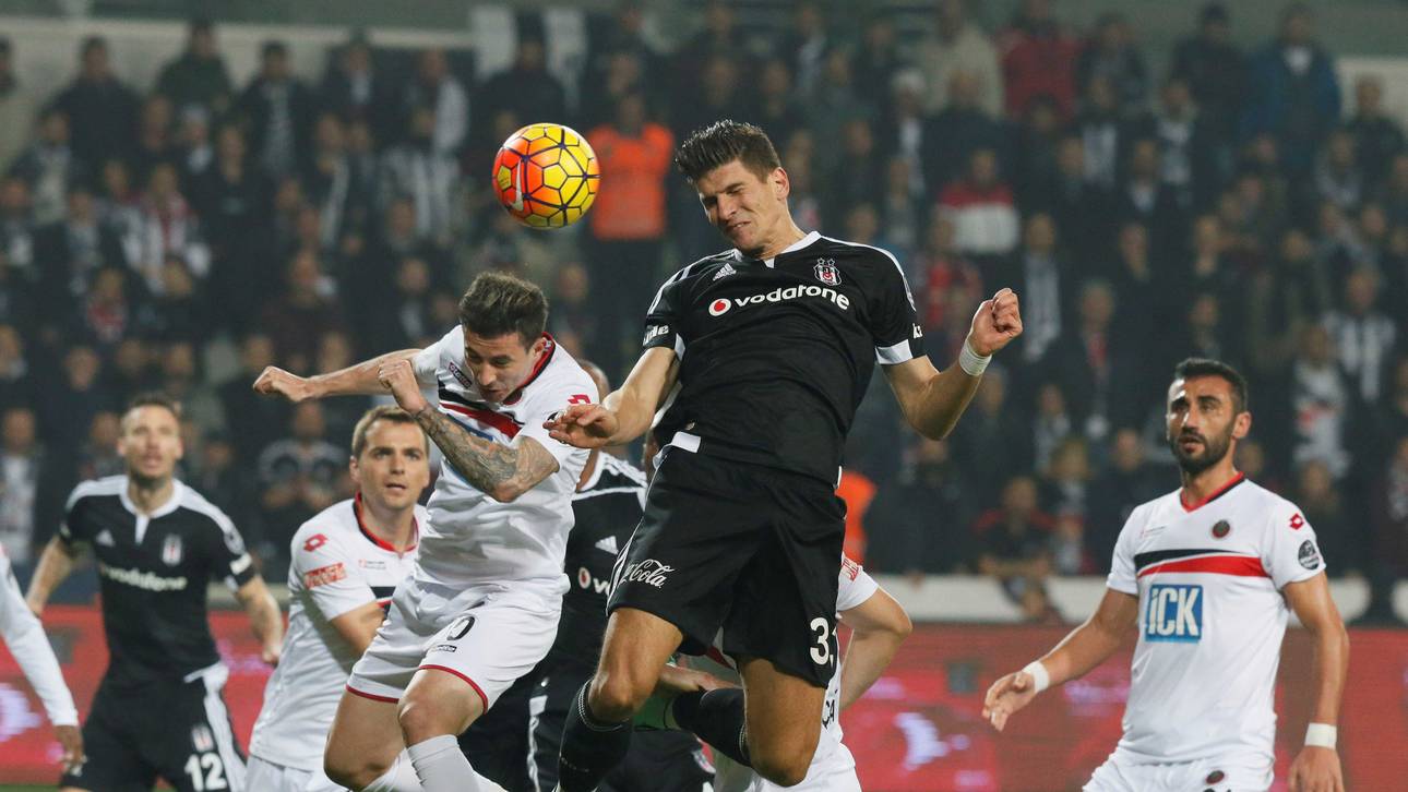 Gomez schießt Besiktas an die Spitze