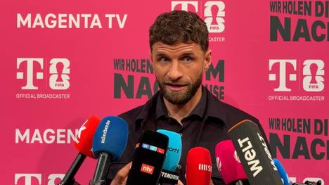 Thomas Müller spricht in einer Medienrunde über die Bedeutung eines "Bayern-Blocks" in der deutschen Nationalmannschaft.