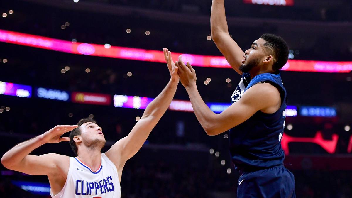 KARL-ANTHONY TOWNS (Minnesota Timberwolves, Center)