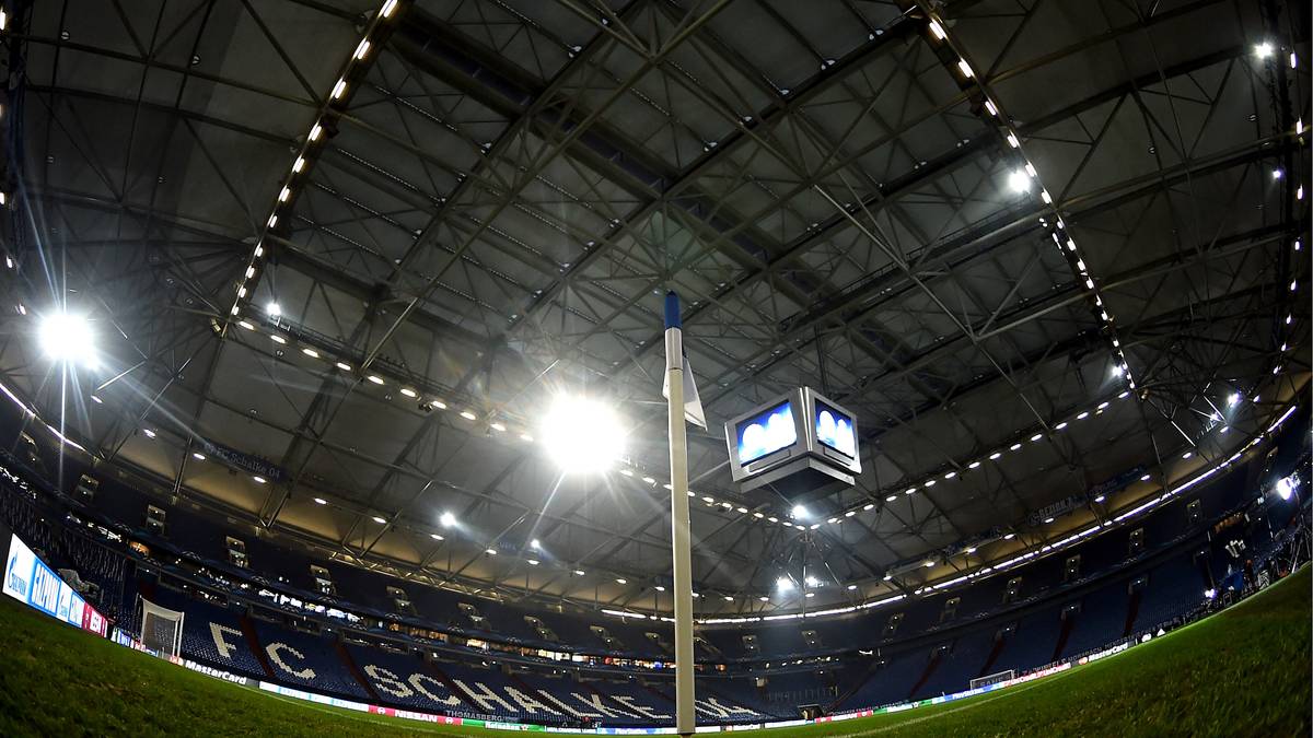 Das Licht ist an, die Schalker Arena bereit: Real Madrid tritt in Gelsenkirchen zum Hinspiel im Achtelfinale der Champions League an