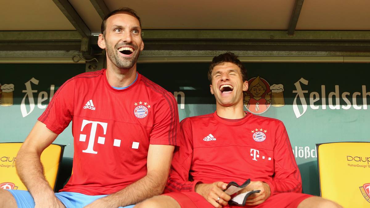 Tom Starke (l.) - Abitur