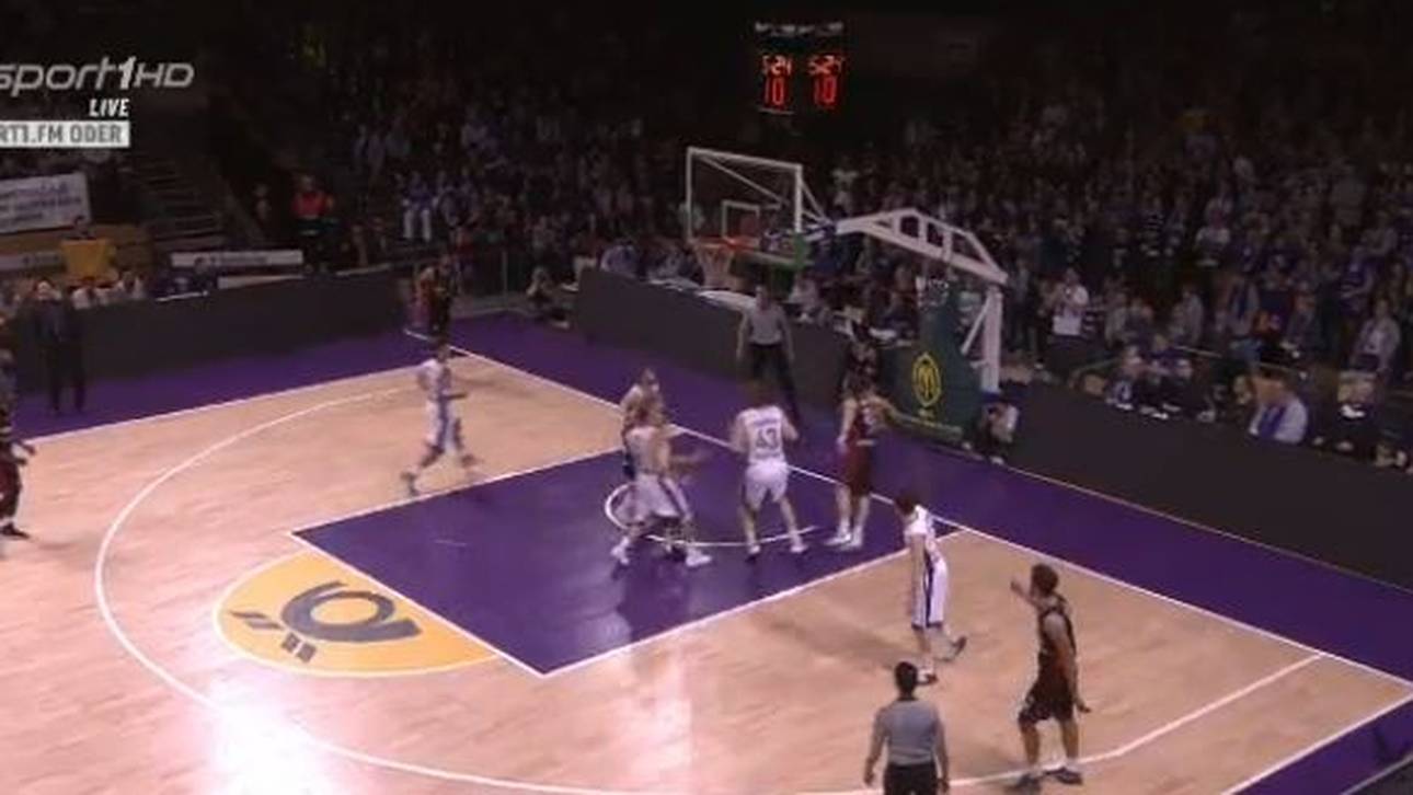 Völler-Team landet klaren Sieg