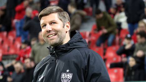 Weltmeister Guido Buchwald sieht den Machtkampf bei seinem ehemaligen Verein VfB Stuttgart äußerst kritisch und schießt scharf gegen Thomas Hitzlsperger.