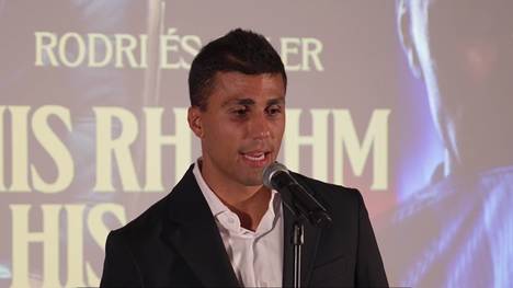 Rodri freut sich auf die Zusammenarbeit mit Hansi Flick. Der Neuzugang des FC Barcelona traut dem Trainer zu, ihn weiterzuentwickeln und setzt auf seine Erfahrung als Mehrwert für das Team.