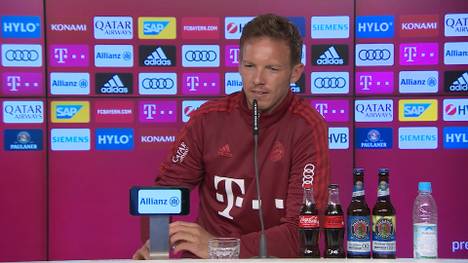 Julian Nagelsmann spricht auf der Pressekonferenz über Aufgaben und Ziele nach der wohl kommenden Meisterschaft und will auch danach nicht abreißen lassen. Dafür nennt er einen kuriosen Vergleich.