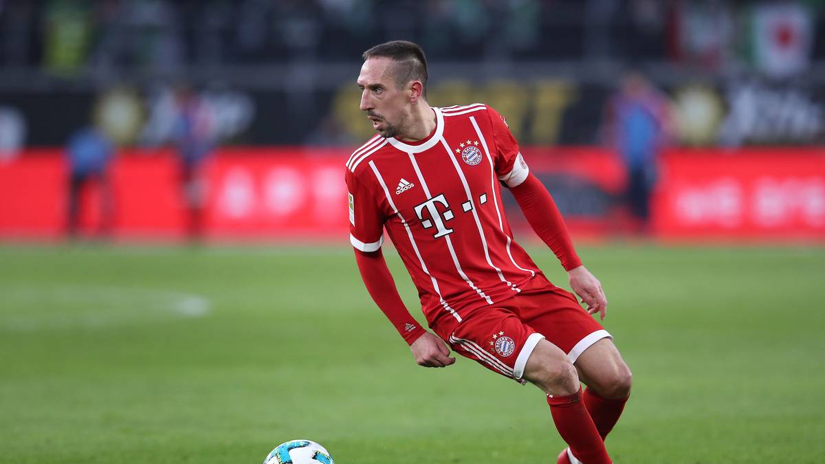 FRANCK RIBERY (bis 69.): Der Routinier nahm sich immer wieder schöpferische Pausen, um dann umso mehr aufzudrehen. Spielte seine Gegenspieler teilweise schwindelig, so wie vor dem 4:0. Eine Minute später mit herrlichem Lupfer zum 5:0-Pausenstand. Zudem Pech bei angeblichem Abseitstreffer (9.). Machte nach 68 Minuten Platz für Rudy - SPORT1-Note: 1