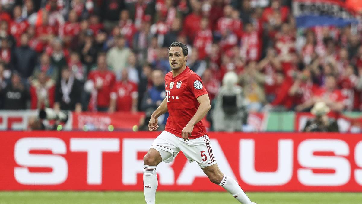 Mats Hummels (Bild) schon weg, Jérôme Boateng von Präsident Uli Hoeneß verbal quasi gegangen worden. Das Abwehrzentrum des FC Bayern könnte in der kommenden Saison etwas dezimiert daherkommen