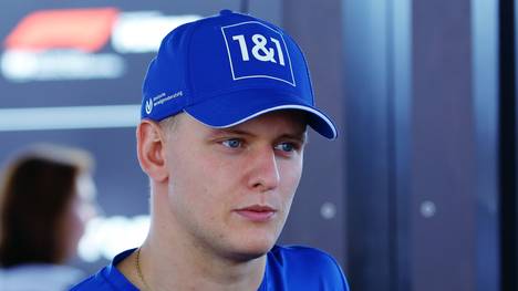 Mick Schumacher scheidet beim Großen Preis von Kanada vorzeitig aus, obwohl in den Punkten liegend. SPORT1-Experte und Ex-Formel-1-Profi Christian Danner sieht dennoch Positives für den 23-Jährigen.