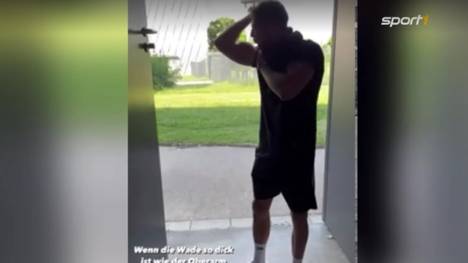 Leon Goretzka zeigt einmal mehr seinen muskelbepackten Körper. Auf Instagram veröffentlicht Nationalmannschaftskollege Kevin Trapp ein Video, auf dem Goretzka seinen Mega-Bizeps präsentiert. 