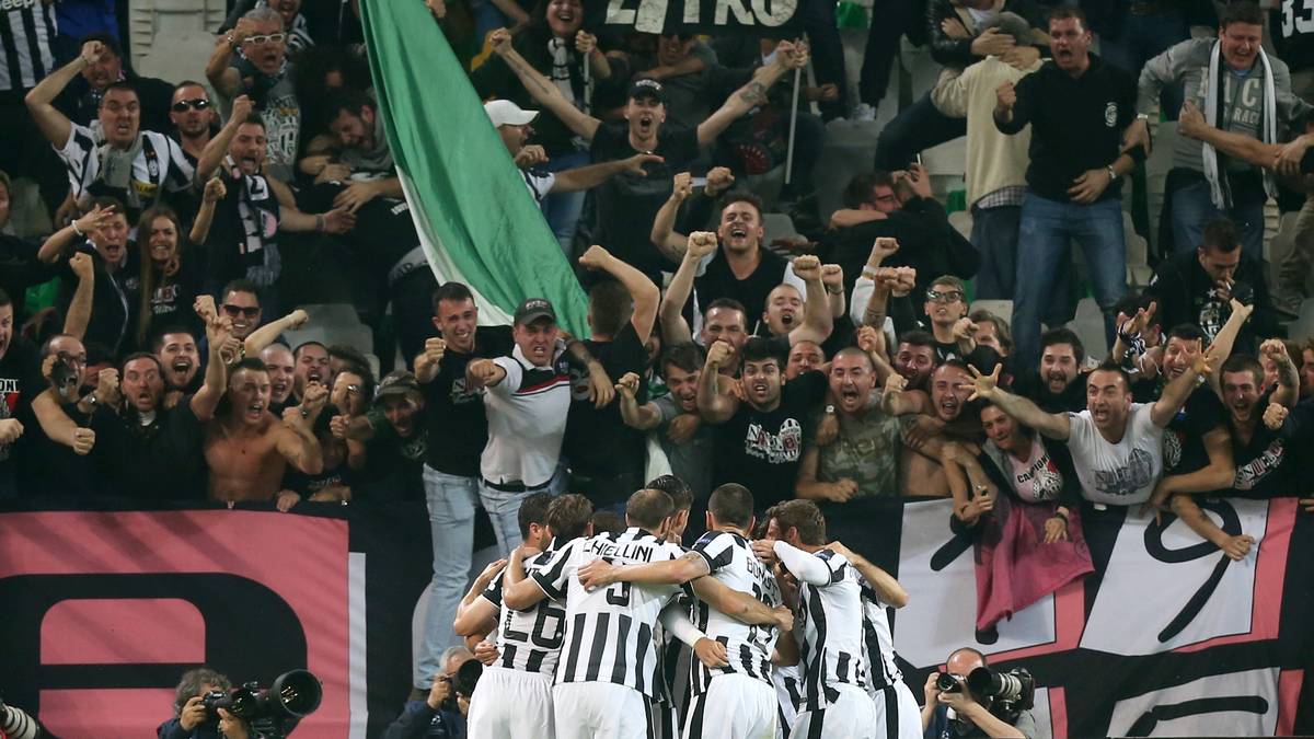 Wenig später kann Casillas einen harten Schuss des Chilenen nicht festhalten und Alvaro Morata staubt ab. 1:0 für Juventus