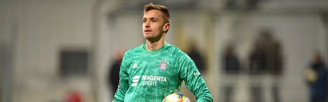 Fussball / Transfermarkt