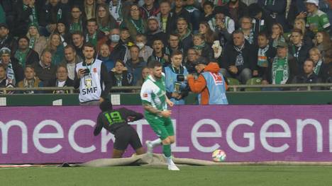 Beim Topspiel am Samstagabend absolviert Nathan Ngoumo  seinen vierten Kurzeinsatz in der Bundesliga und rauscht mit vollem Tempo in die Bande - ein Sinnbild für den Gladbacher-Pannenauftritt im Weserstadion.