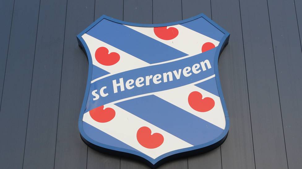 SC Heerenveen v PSV Eindhoven - Dutch Cup Semi Final