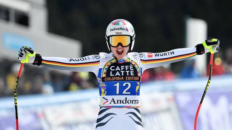 Ski alpin: Viktoria Rebensburg gewinnt Super-G in Soldeu, Viktoria Rebensburg bejubelt in Soldeu ihren Sieg im Super-G