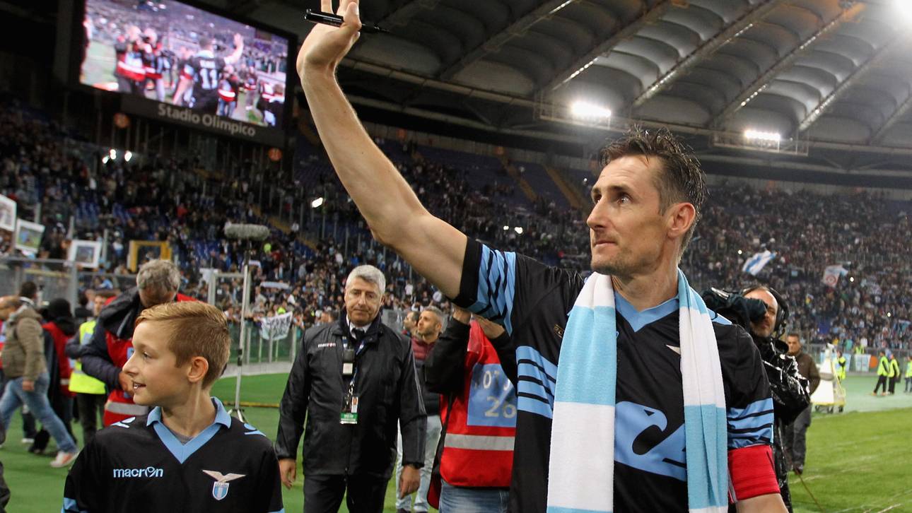 „Wie ein Teenager“: Presse feiert Klose