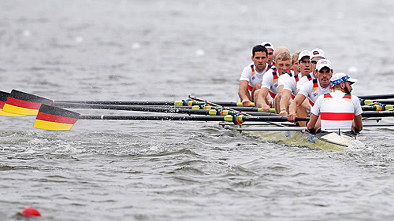 Deutschland-Achter gewinnt Vorlauf