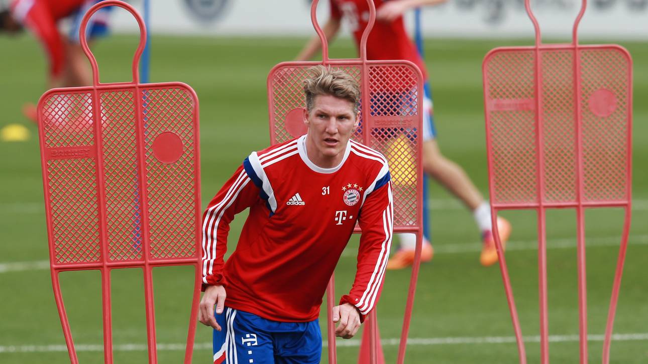 Schweinsteiger wieder im Training