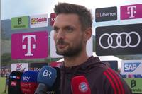 Nach dem Testspiel gegen den FC Rottach-Egern erklärt Sven Ulreich, was sich beim FC Bayern in den ersten Einheiten unter Vincent Kompany schon grundlegend verändert hat.
