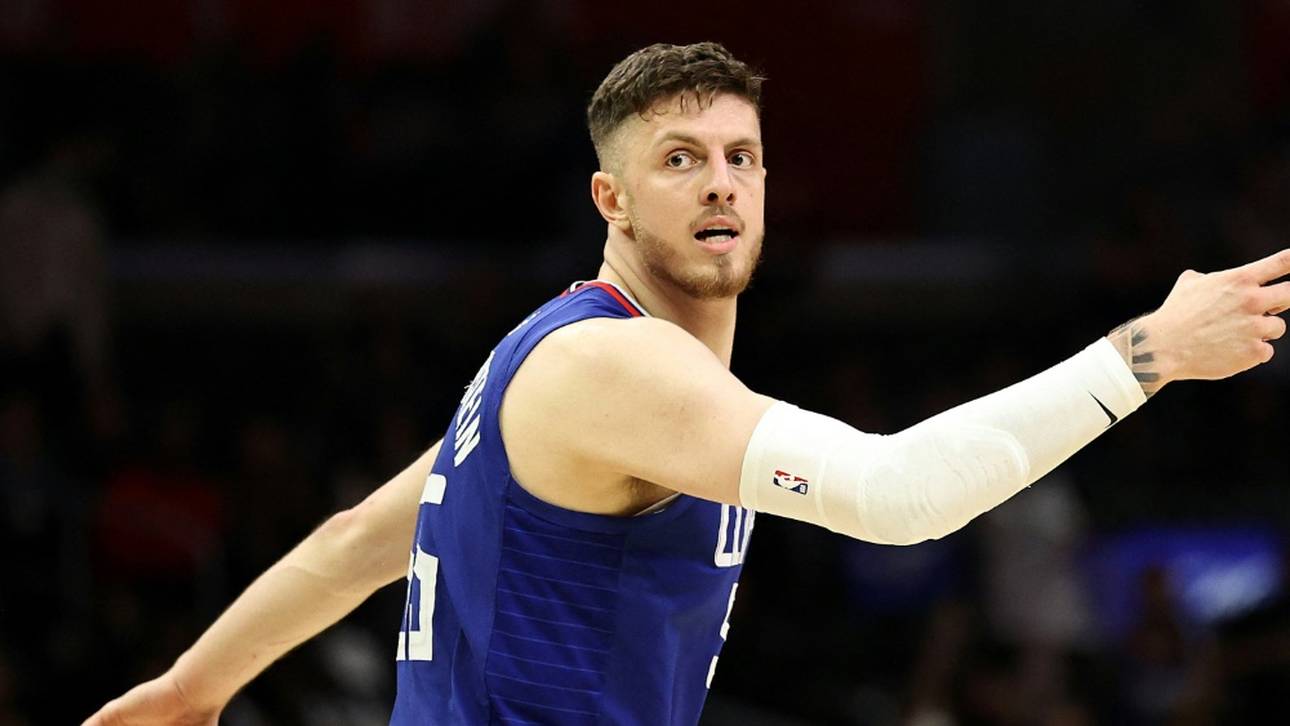 Hartenstein feiert Sieg mit Clippers