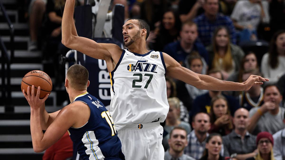 RANG 1 - RUDY GOBERT (Center, Utah Jazz): Der zweitbeste Verteidiger des Vorjahres erklimmt endgültig den Defensiv-Thron - und das, obwohl der Franzose einen Großteil der Saison verletzungsbedingt verpasst