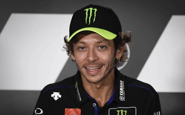 Motogp Valentino Rossi Unterzeichnet Vertrag Bei Petronas