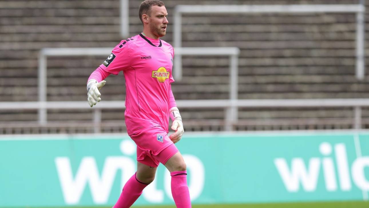 Sandhausen verpflichtet Torhüter Königsmann