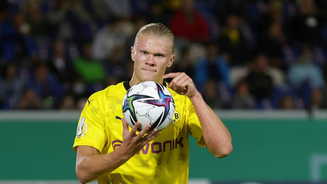 Darum spielte der BVB in alten Trikots