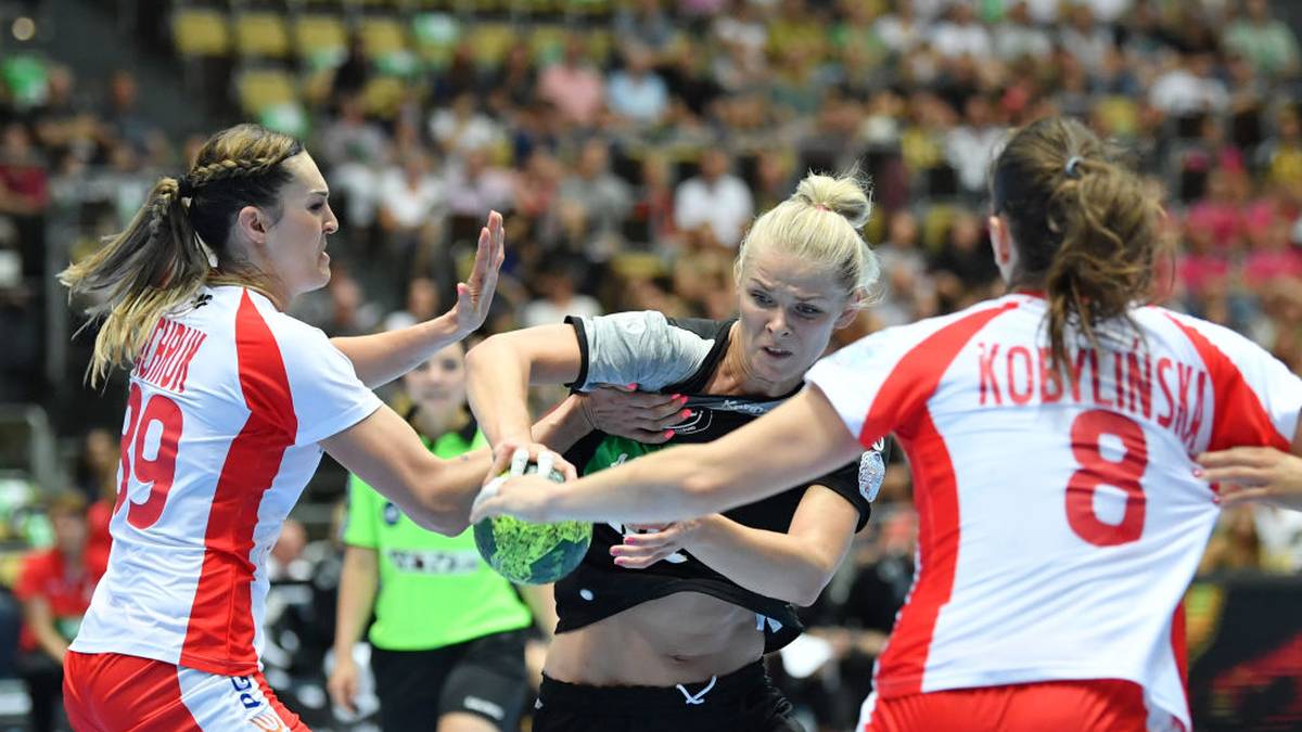 EVGENIJA MINEVSKAJA (Rückraum) - Der gebürtigen Weißrussin wurde das Talent in die Wiege gelegt. Als Tochter eines Handball-Olympiasiegers und einer zweimaligen Weltmeisterin war der Weg vorgegeben. Ihre Power aus dem Rückraum ist für das DHB-Team unverzichtbar